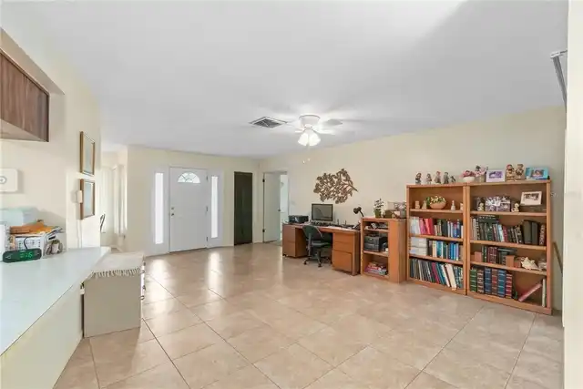 Listing Photo 9