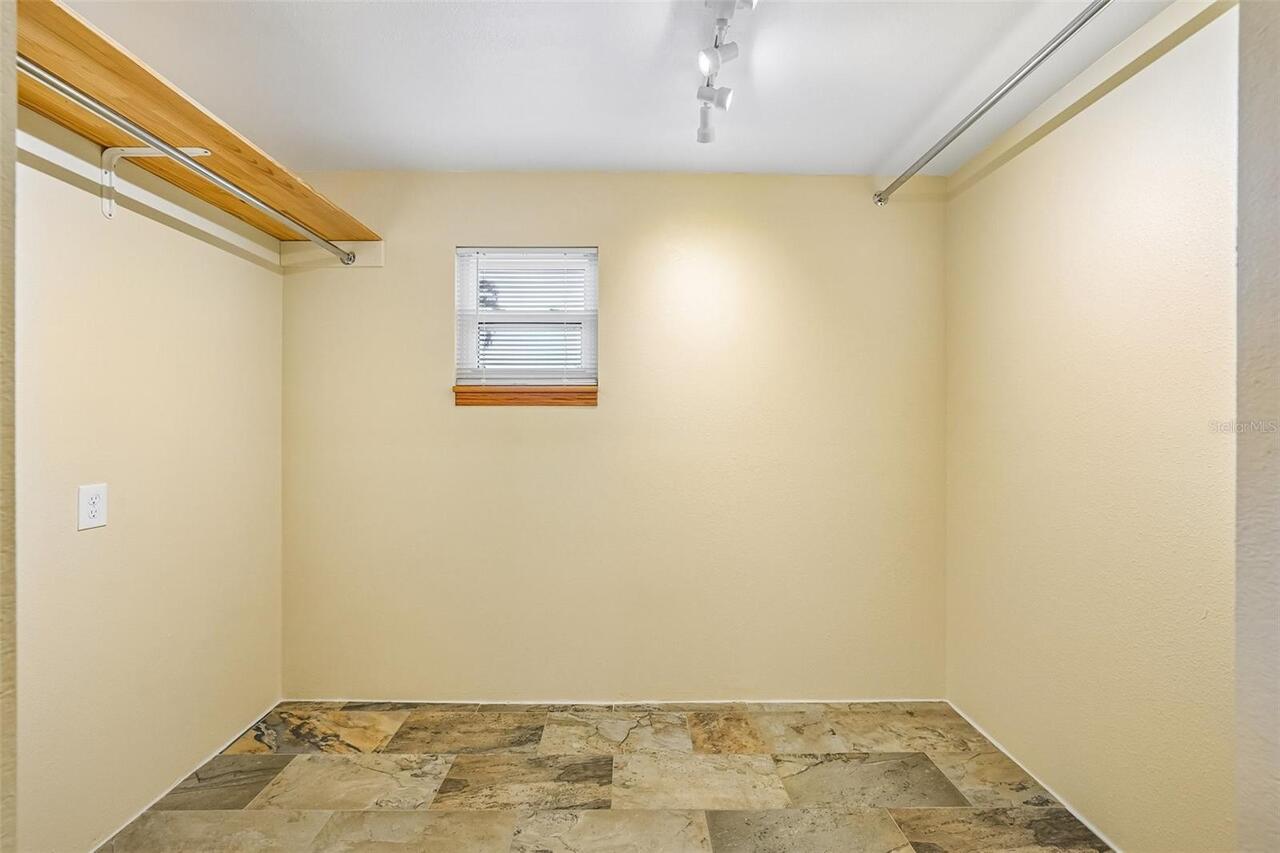 Listing Photo 38