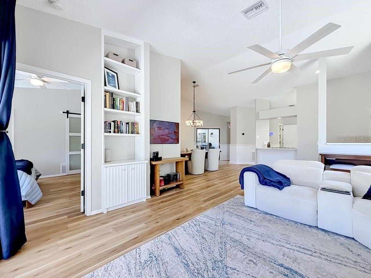 Listing Photo 8