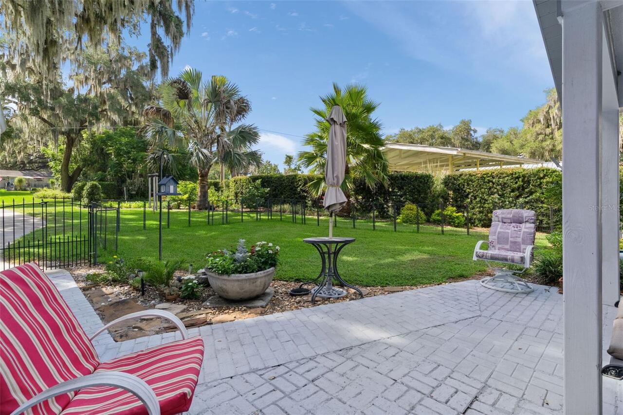 Listing Photo 11