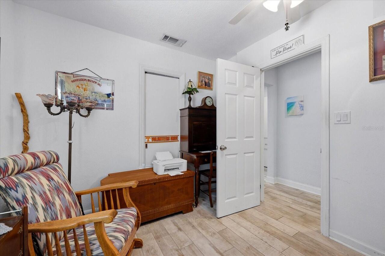 Listing Photo 18