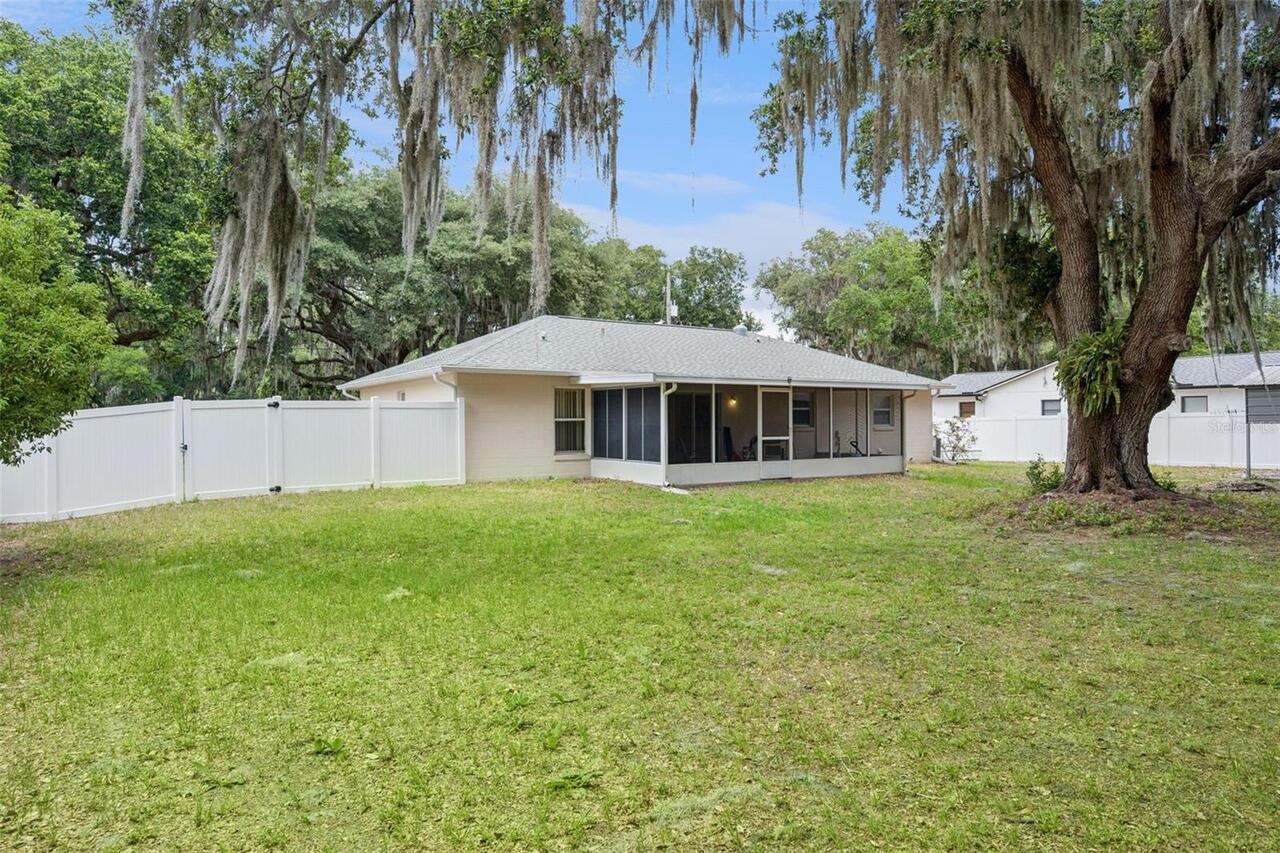 Listing Photo 15