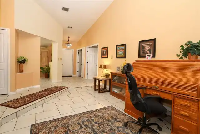 Listing Photo 14