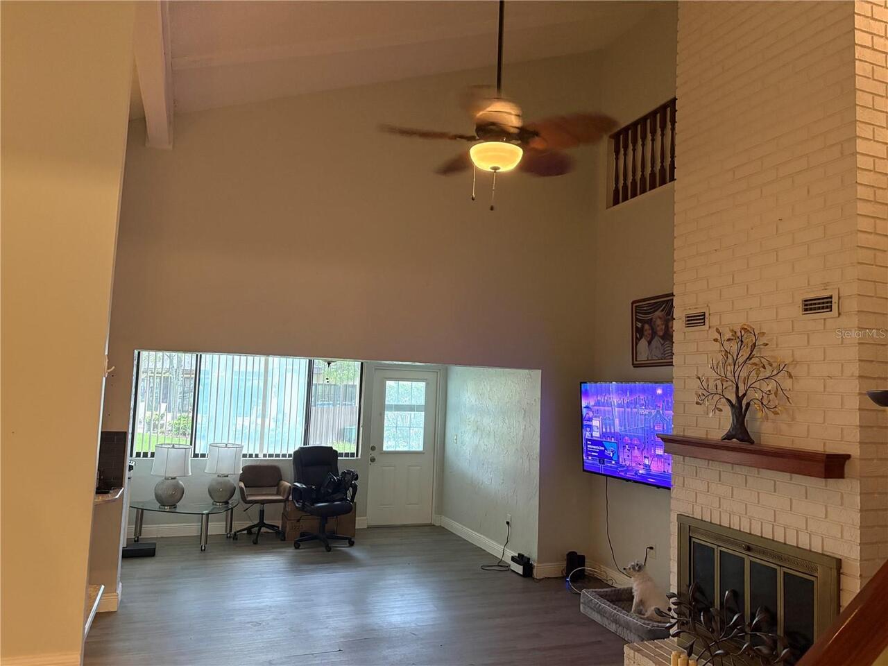 Listing Photo 10