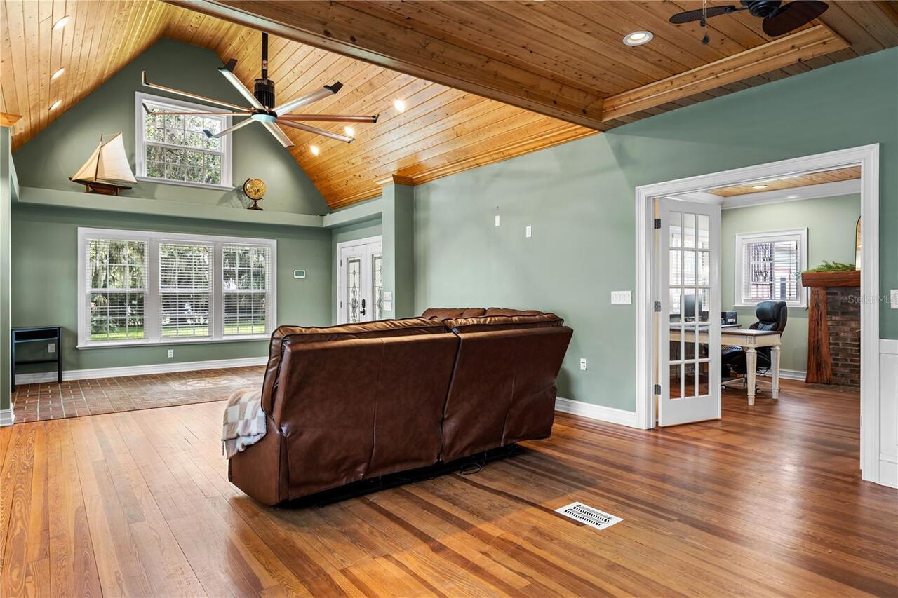 Listing Photo 13