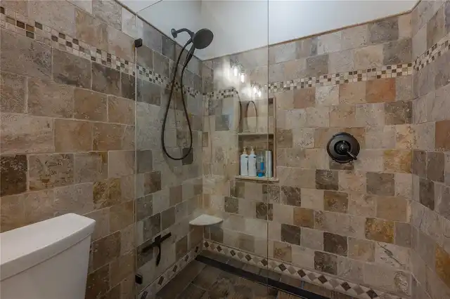 Listing Photo 37