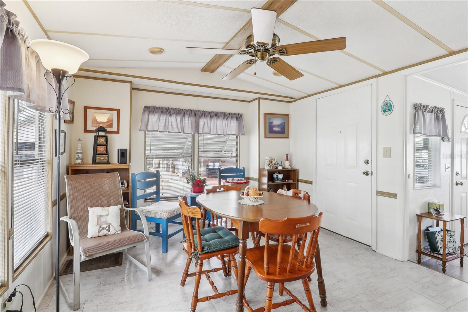 Listing Photo 9