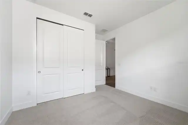 Listing Photo 33