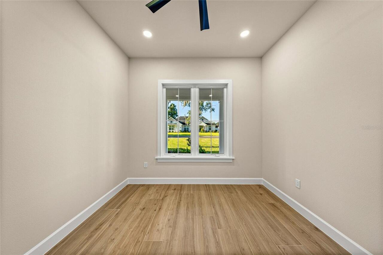 Listing Photo 28