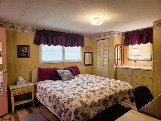 Listing Photo 16