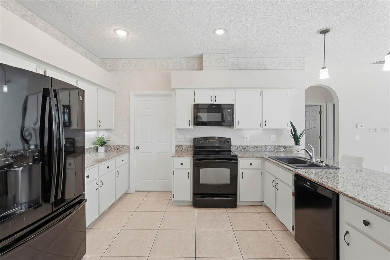 Listing Photo 18