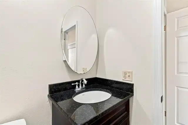 Listing Photo 35