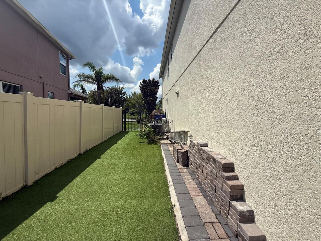 Listing Photo 18