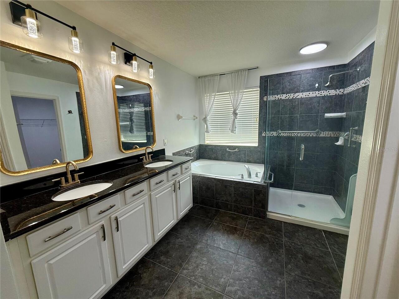 Listing Photo 42