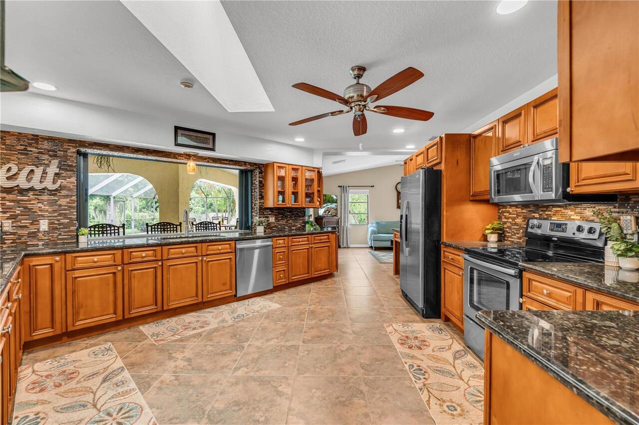 Listing Photo 15