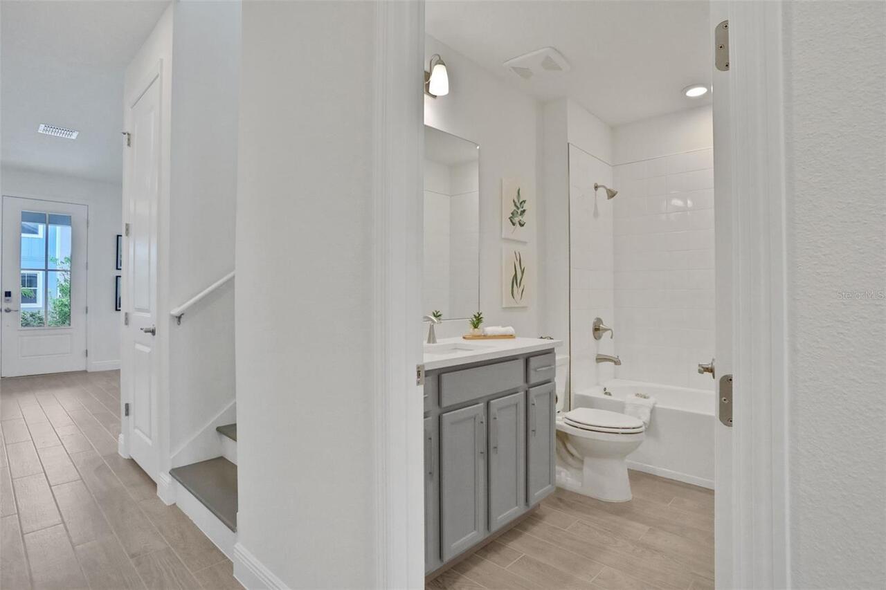 Listing Photo 11