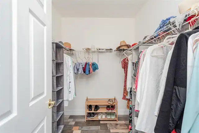 Listing Photo 17