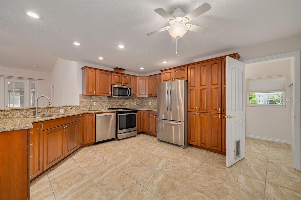 Listing Photo 10