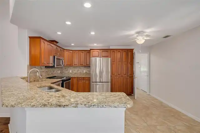Listing Photo 9