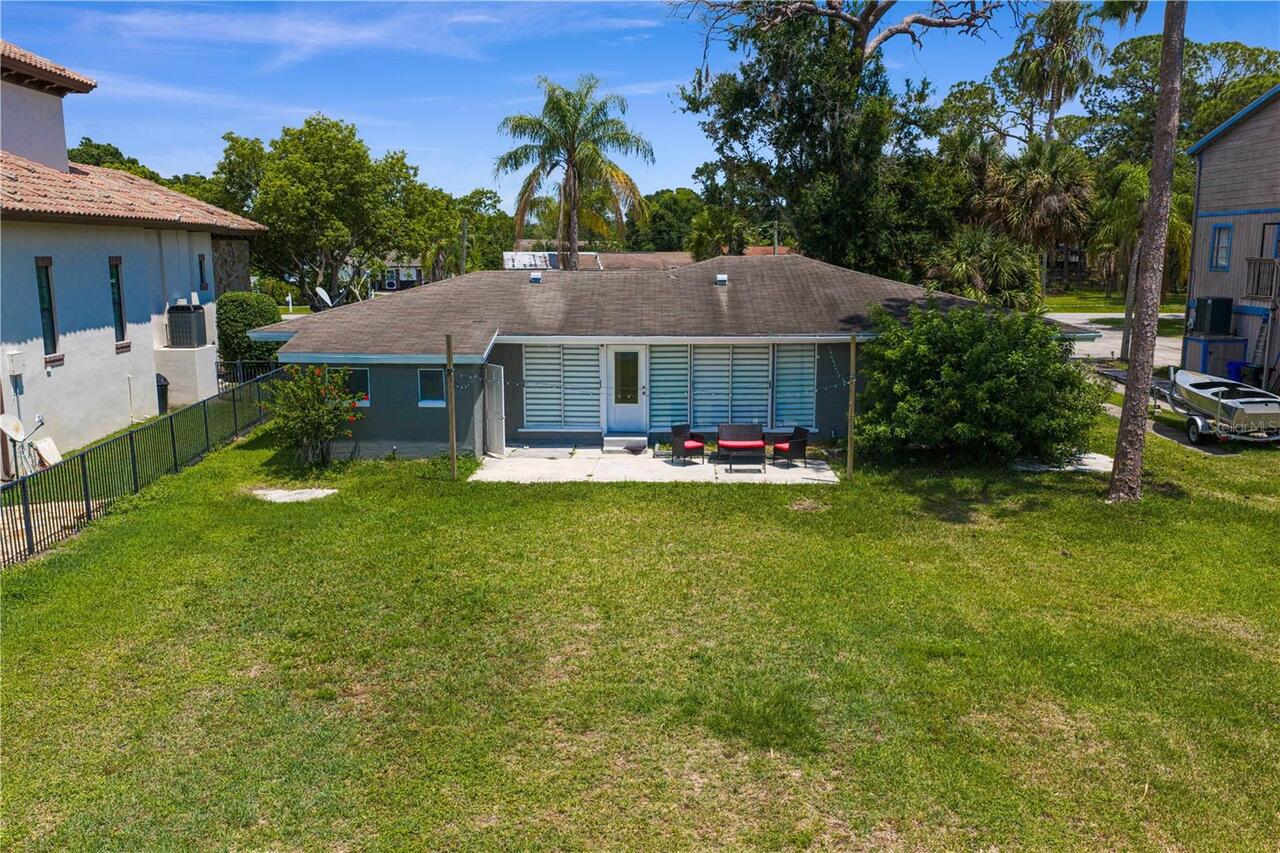 Listing Photo 11