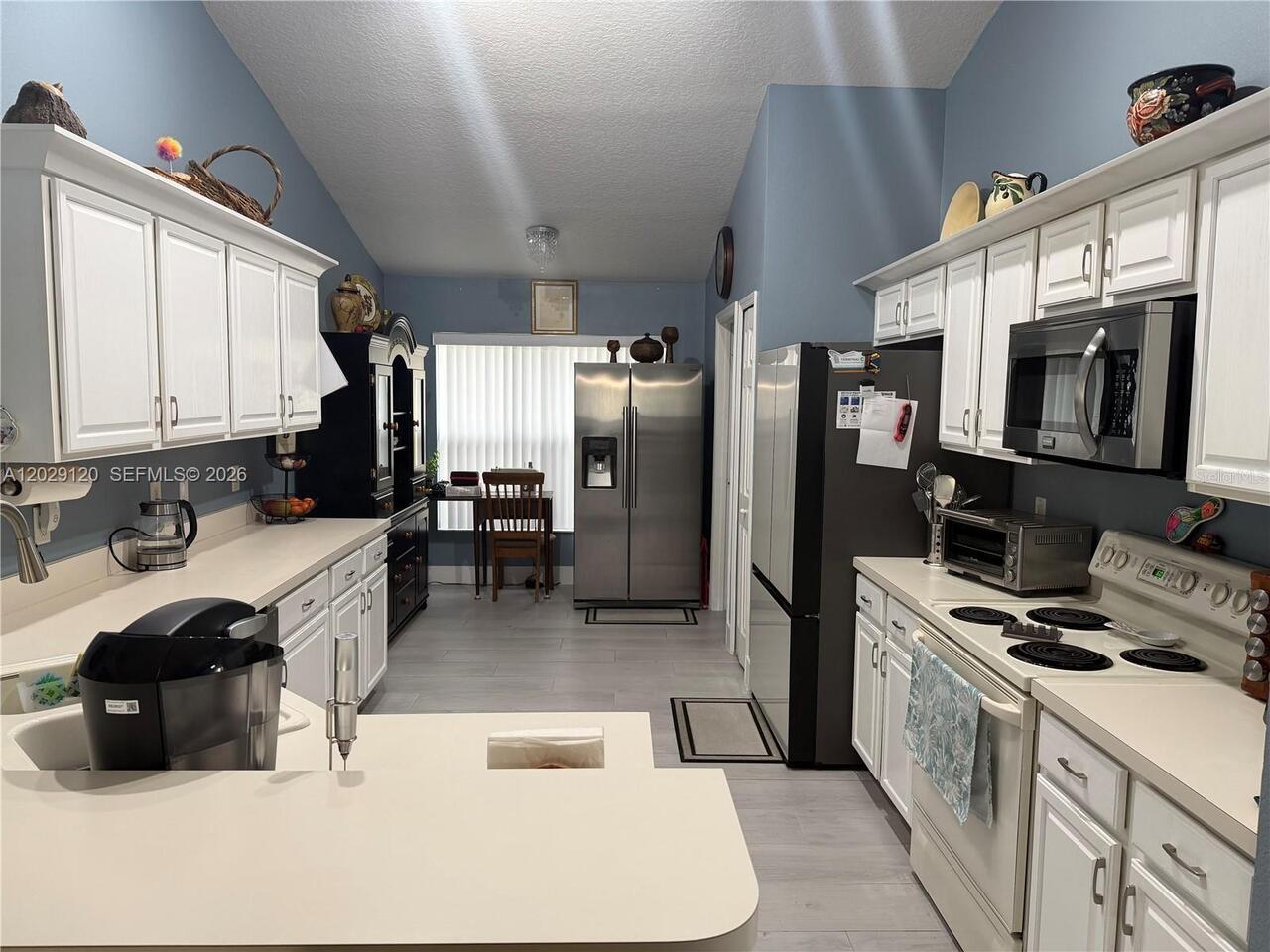 Listing Photo 14