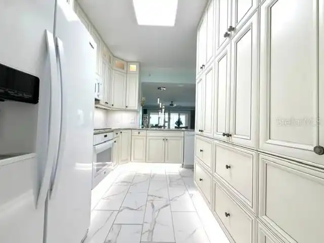 Listing Photo 16