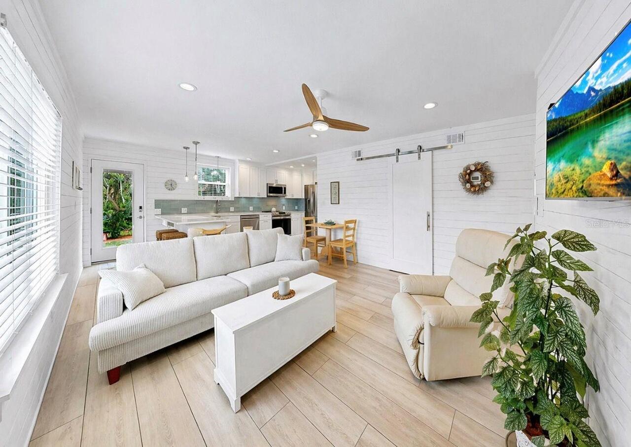 Listing Photo 16