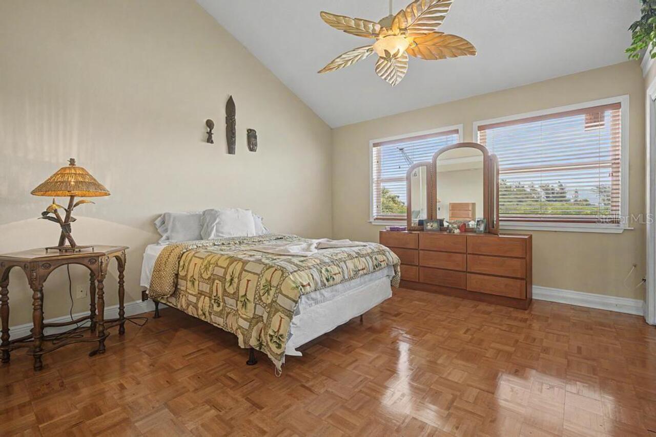 Listing Photo 32