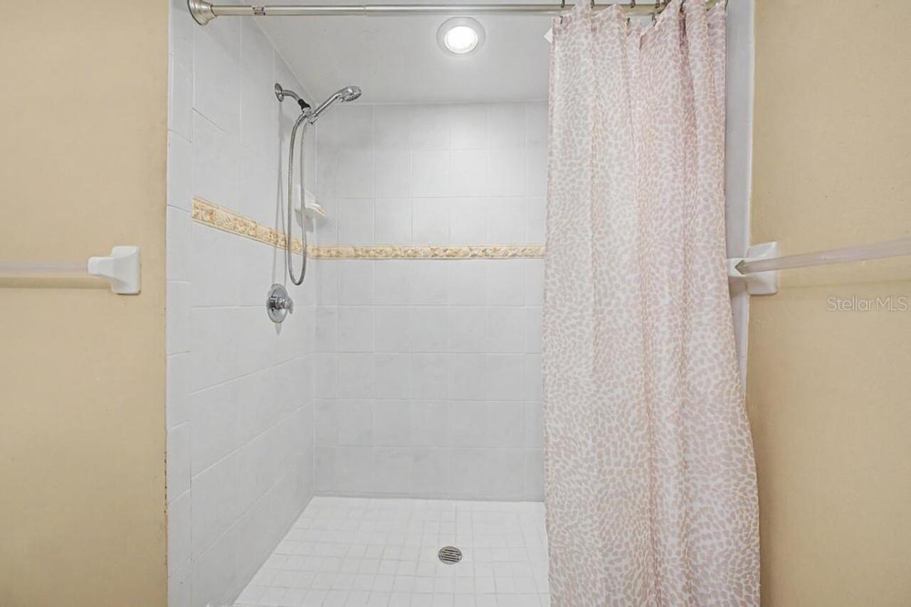 Listing Photo 35