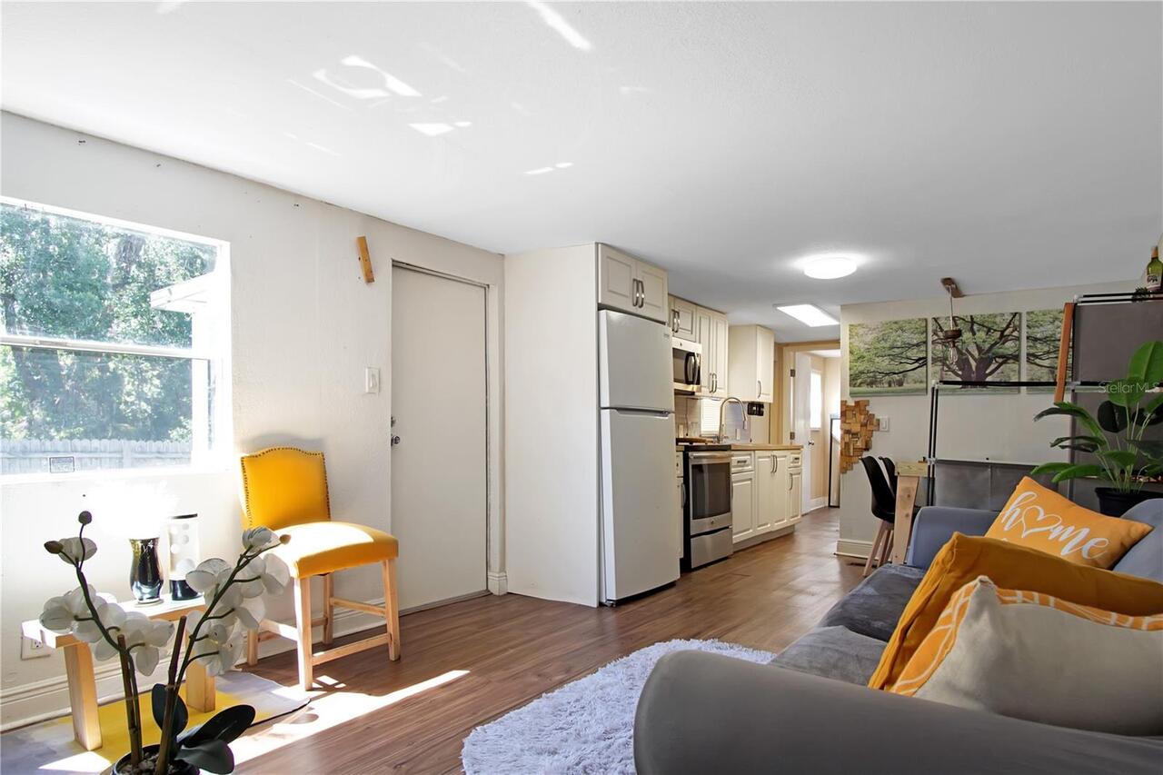 Listing Photo 8