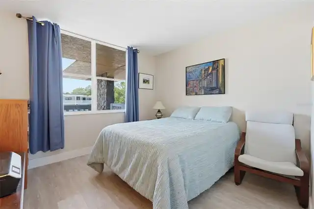 Listing Photo 13