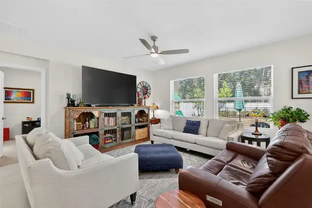 Listing Photo 9