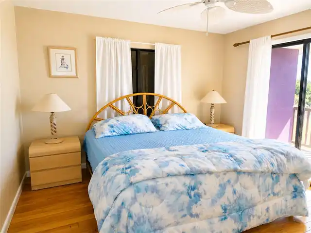 Listing Photo 7