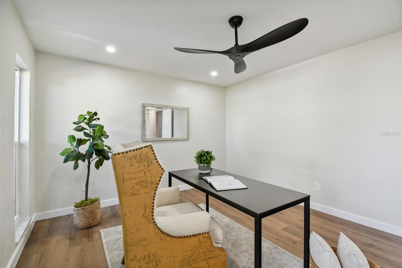 Listing Photo 17