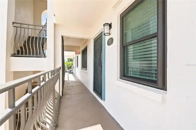Listing Photo 10