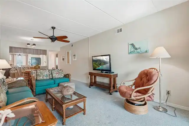 Listing Photo 28