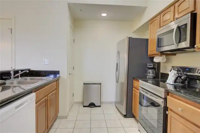 Listing Photo 10