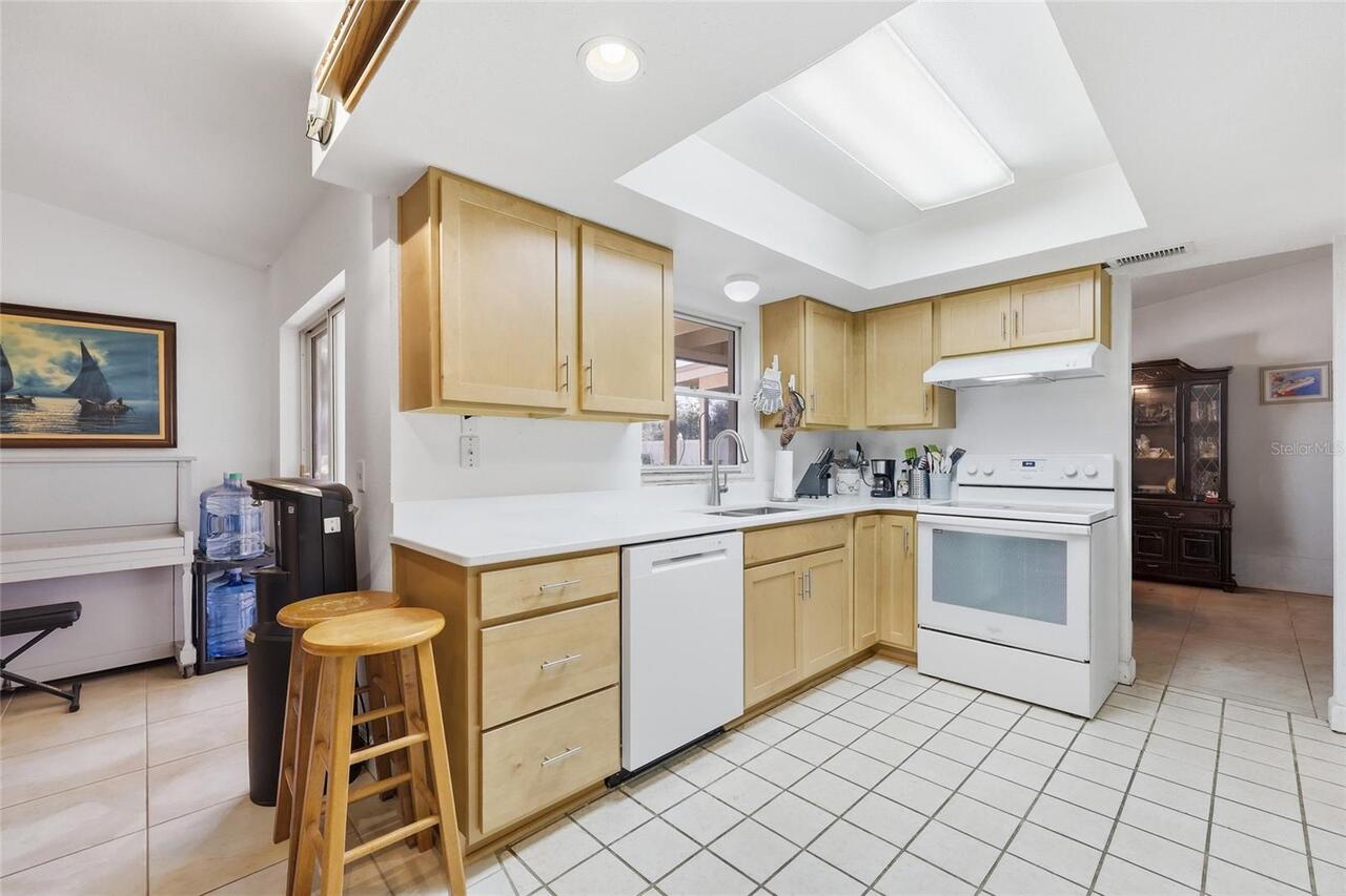 Listing Photo 17