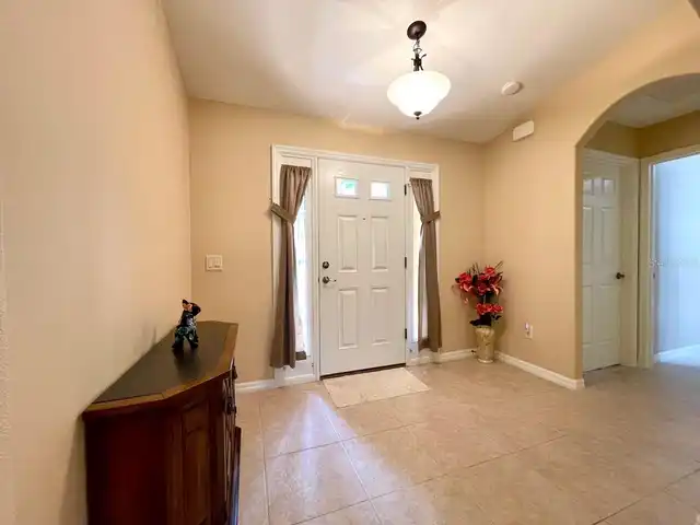 Listing Photo 14