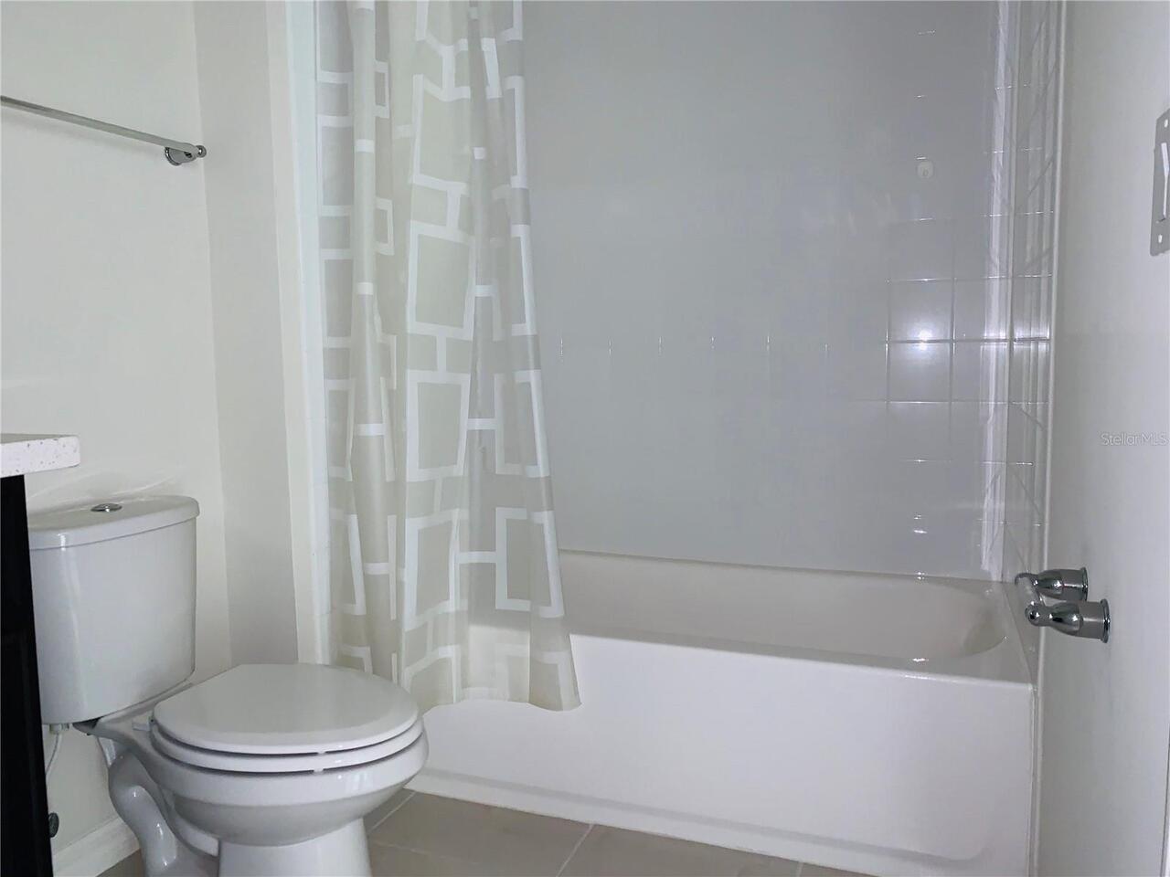 Listing Photo 14