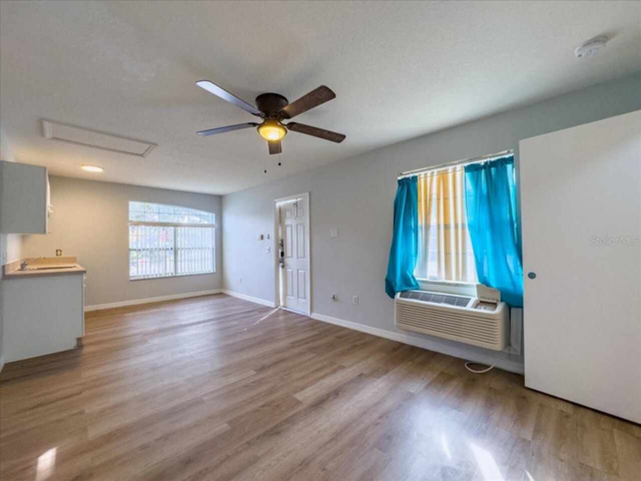 Listing Photo 9