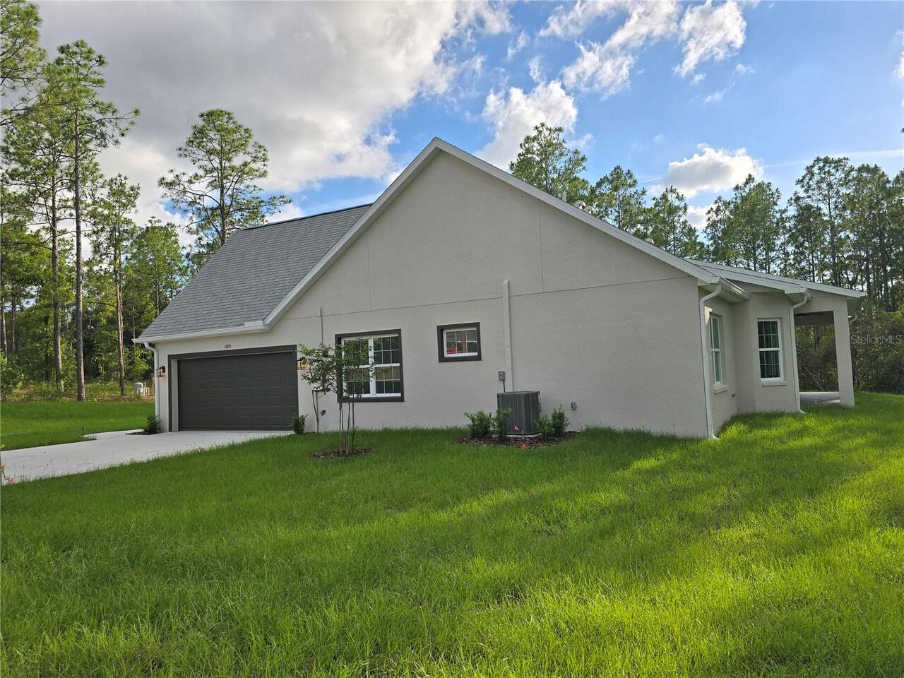Listing Photo 12