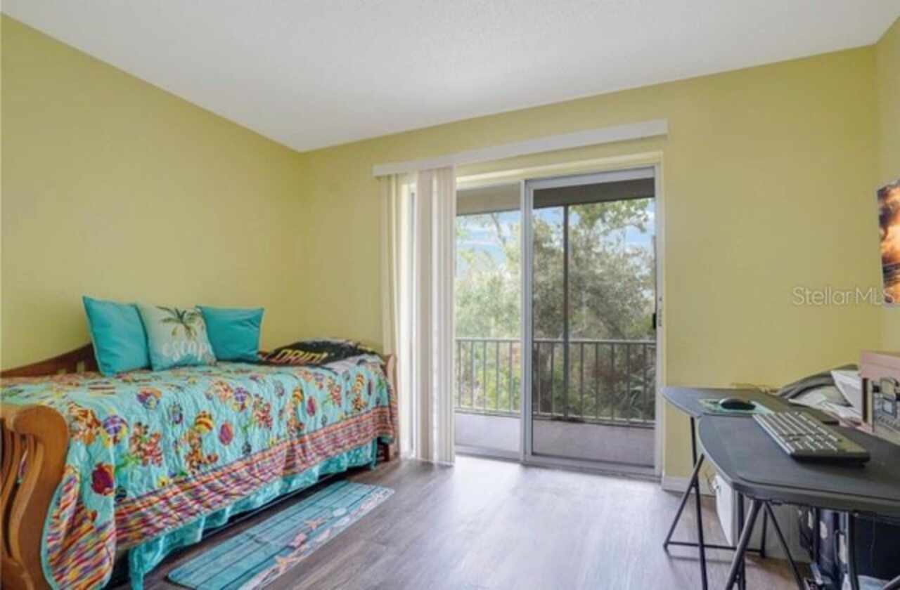 Listing Photo 12