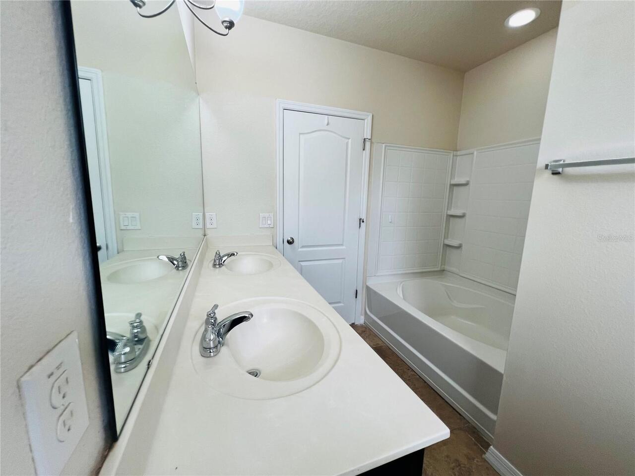 Listing Photo 25