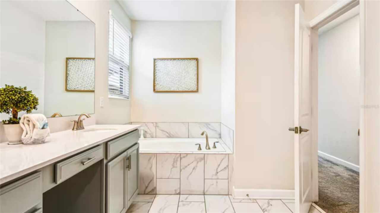 Listing Photo 24