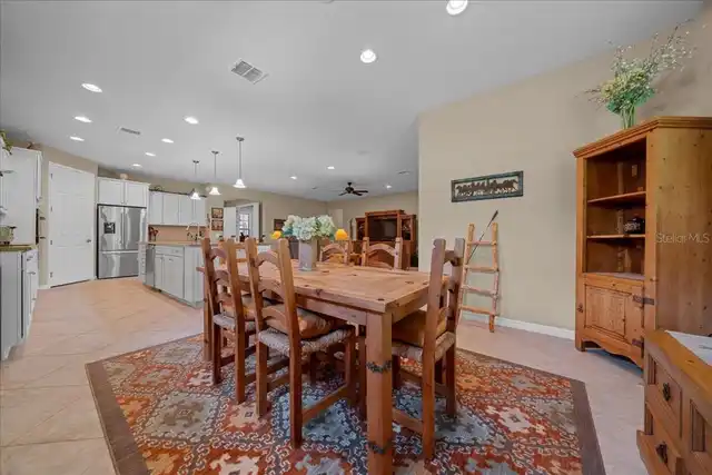 Listing Photo 17