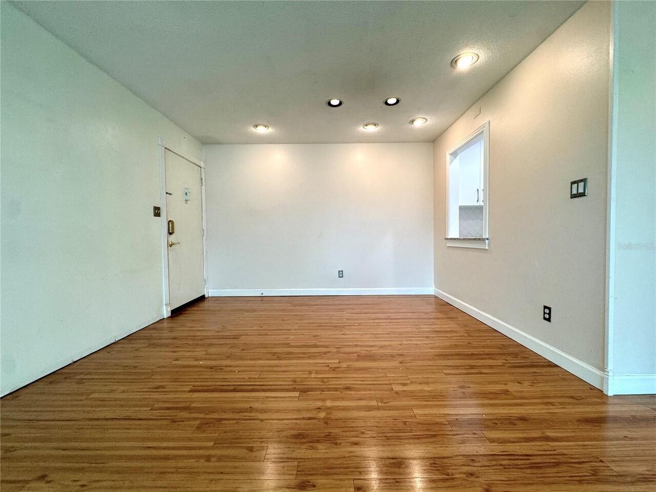 Listing Photo 7