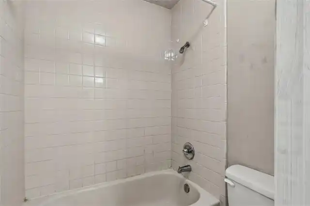 Listing Photo 13