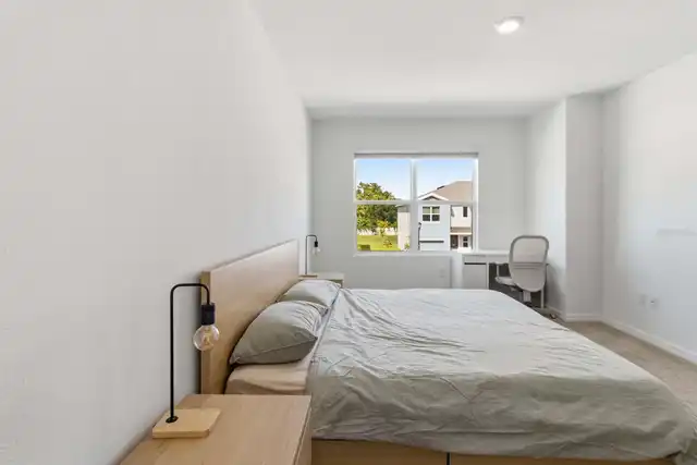Listing Photo 17