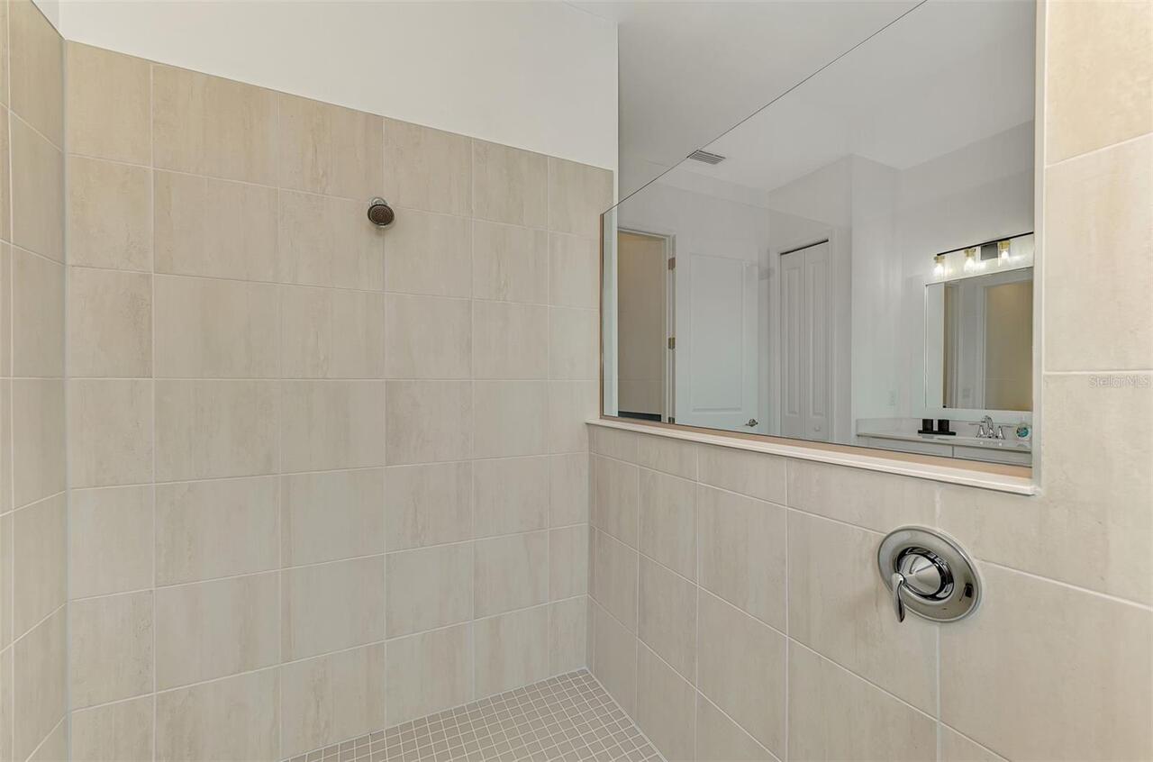 Listing Photo 42